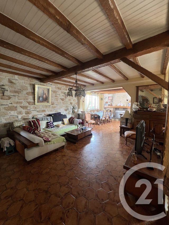 maison à vendre - 6 pièces - 158.0 m2 - PONTAULT COMBAULT - 77 - ILE-DE-FRANCE - Century 21 Marques Calmettes