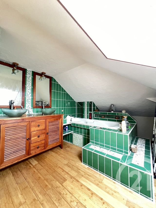 maison à vendre - 6 pièces - 158.0 m2 - PONTAULT COMBAULT - 77 - ILE-DE-FRANCE - Century 21 Marques Calmettes