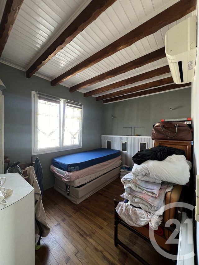 maison à vendre - 6 pièces - 158.0 m2 - PONTAULT COMBAULT - 77 - ILE-DE-FRANCE - Century 21 Marques Calmettes