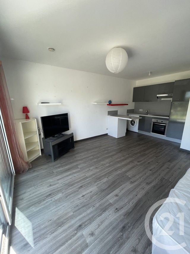 Appartement Studio à louer - 1 pièce - 36.0 m2 - OZOIR LA FERRIERE - 77 - ILE-DE-FRANCE - Century 21 Marques Calmettes