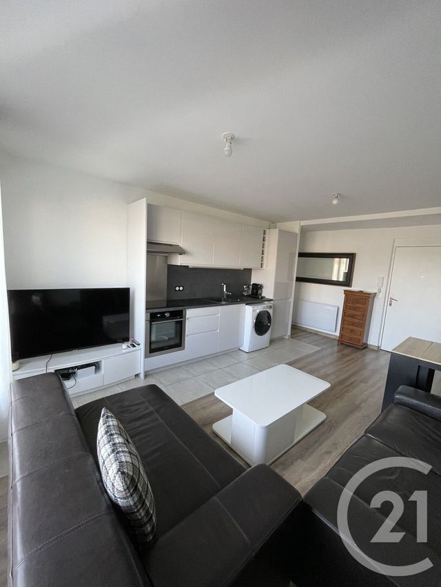 Appartement F3 à vendre - 3 pièces - 57.0 m2 - PONTAULT COMBAULT - 77 - ILE-DE-FRANCE - Century 21 Marques Calmettes