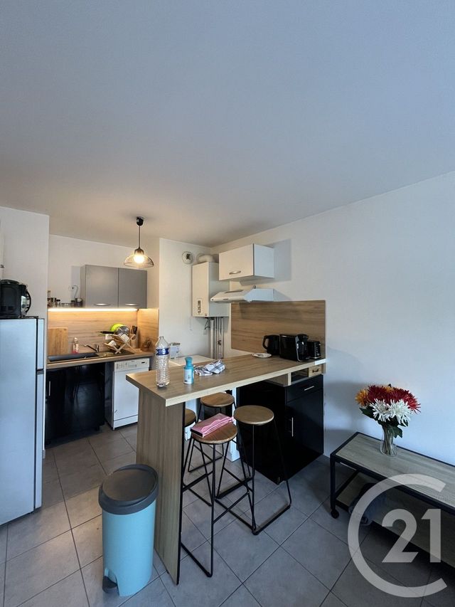 Appartement F2 à vendre - 2 pièces - 40.96 m2 - PONTAULT COMBAULT - 77 - ILE-DE-FRANCE - Century 21 Marques Calmettes