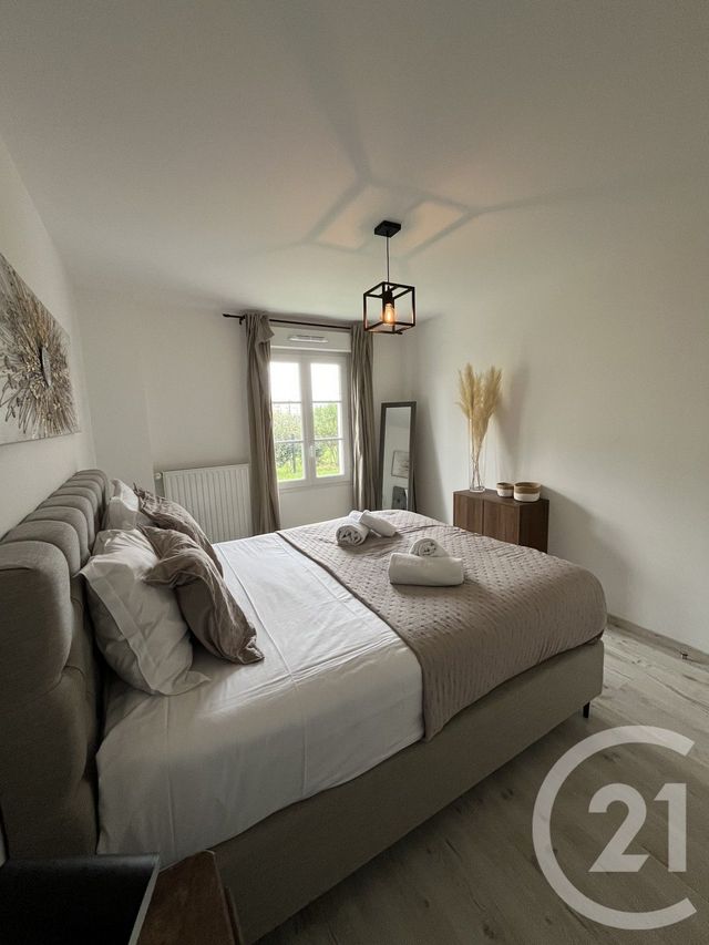 Appartement F3 à louer - 3 pièces - 62.93 m2 - SERRIS - 77 - ILE-DE-FRANCE - Century 21 Marques Calmettes