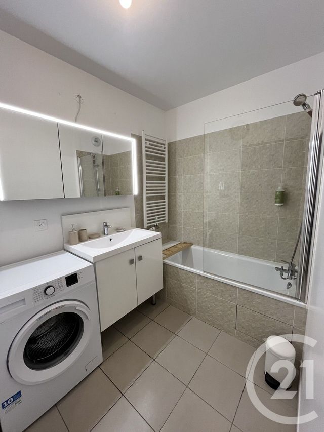 Appartement F3 à louer - 3 pièces - 62.93 m2 - SERRIS - 77 - ILE-DE-FRANCE - Century 21 Marques Calmettes