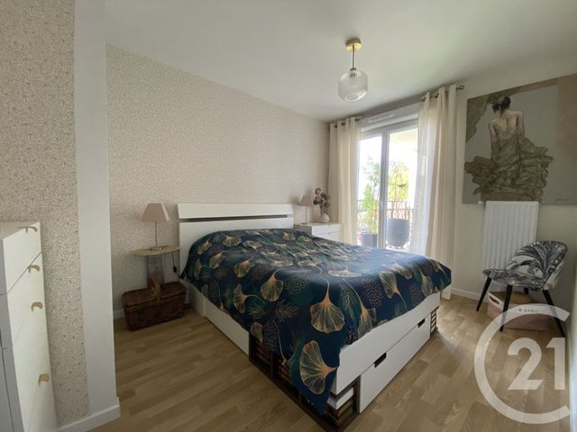 Appartement F2 à vendre - 2 pièces - 42.96 m2 - OZOIR LA FERRIERE - 77 - ILE-DE-FRANCE - Century 21 Marques Calmettes