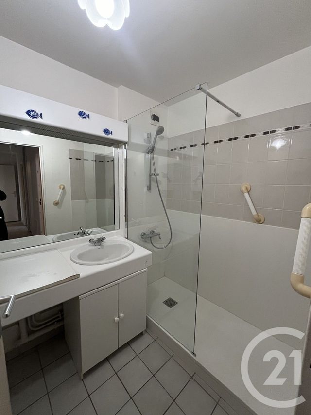 Appartement F3 à vendre - 3 pièces - 62.69 m2 - LE PLESSIS TREVISE - 94 - ILE-DE-FRANCE - Century 21 Marques Calmettes