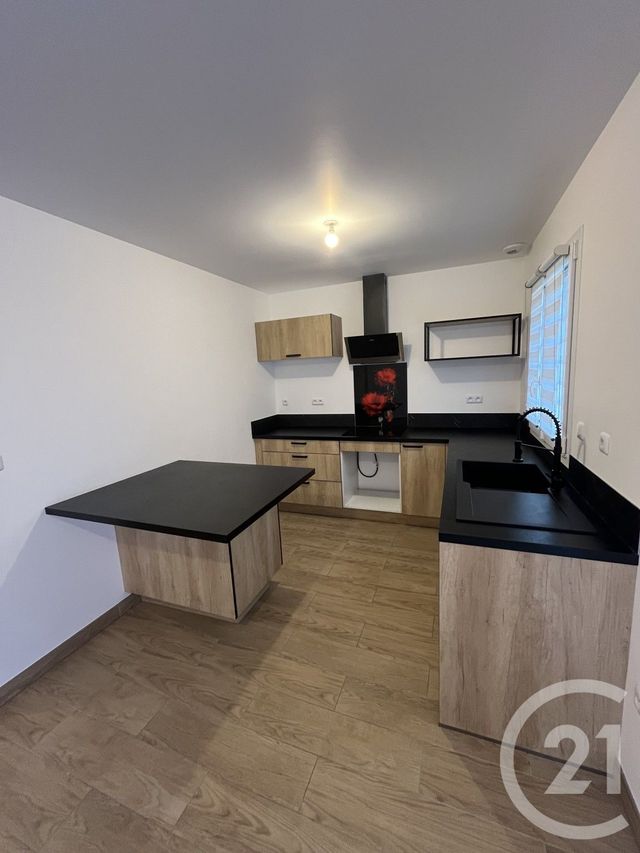 maison à louer - 5 pièces - 97.0 m2 - PONTAULT COMBAULT - 77 - ILE-DE-FRANCE - Century 21 Marques Calmettes