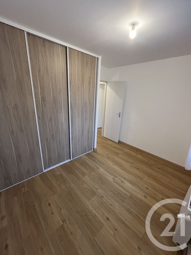 maison à louer - 5 pièces - 97.0 m2 - PONTAULT COMBAULT - 77 - ILE-DE-FRANCE - Century 21 Marques Calmettes