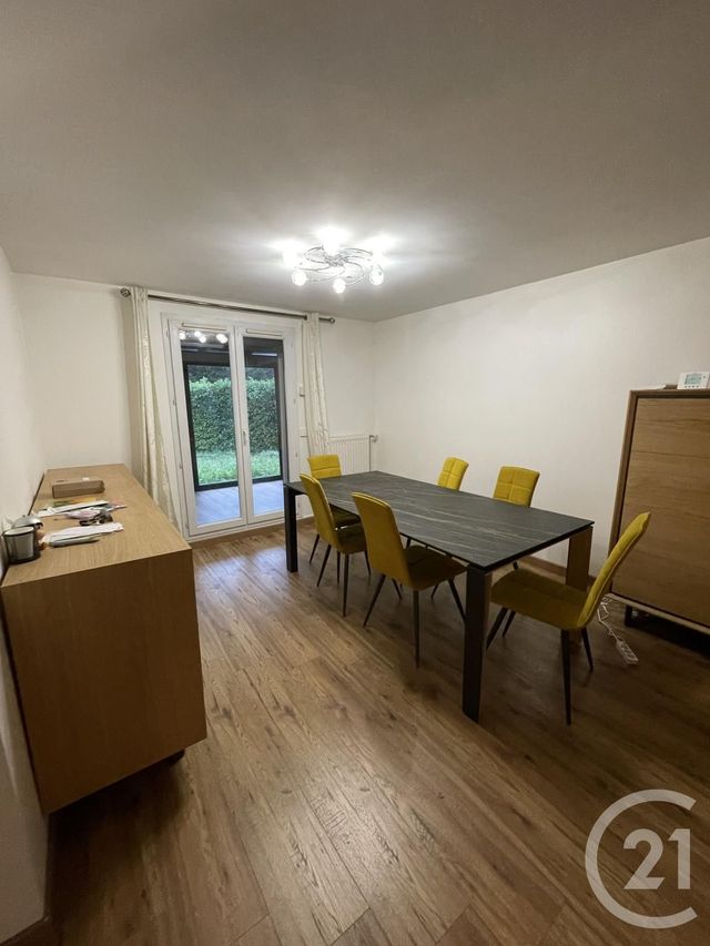 maison à louer - 6 pièces - 116.0 m2 - LA QUEUE EN BRIE - 94 - ILE-DE-FRANCE - Century 21 Marques Calmettes