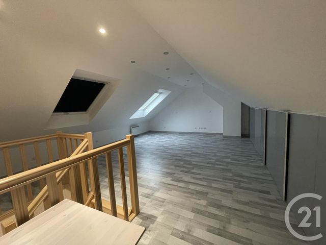 maison à louer - 6 pièces - 116.0 m2 - LA QUEUE EN BRIE - 94 - ILE-DE-FRANCE - Century 21 Marques Calmettes