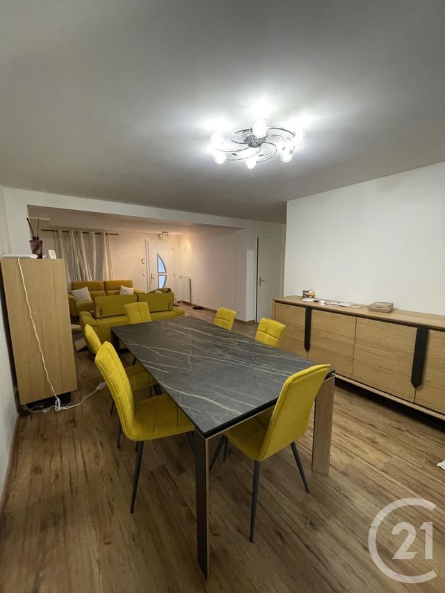 maison à louer - 6 pièces - 116.0 m2 - LA QUEUE EN BRIE - 94 - ILE-DE-FRANCE - Century 21 Marques Calmettes