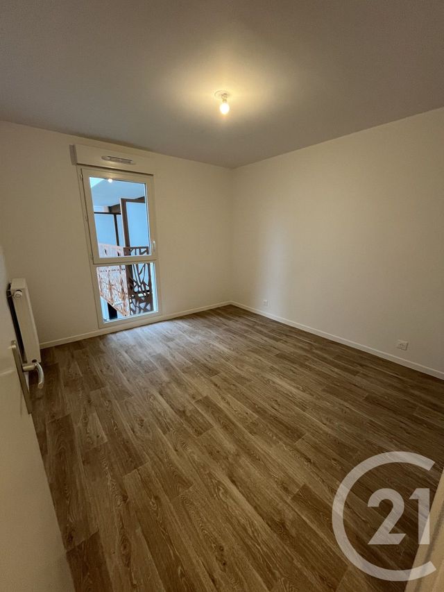 Appartement F3 à louer - 3 pièces - 58.51 m2 - OZOIR LA FERRIERE - 77 - ILE-DE-FRANCE - Century 21 Marques Calmettes