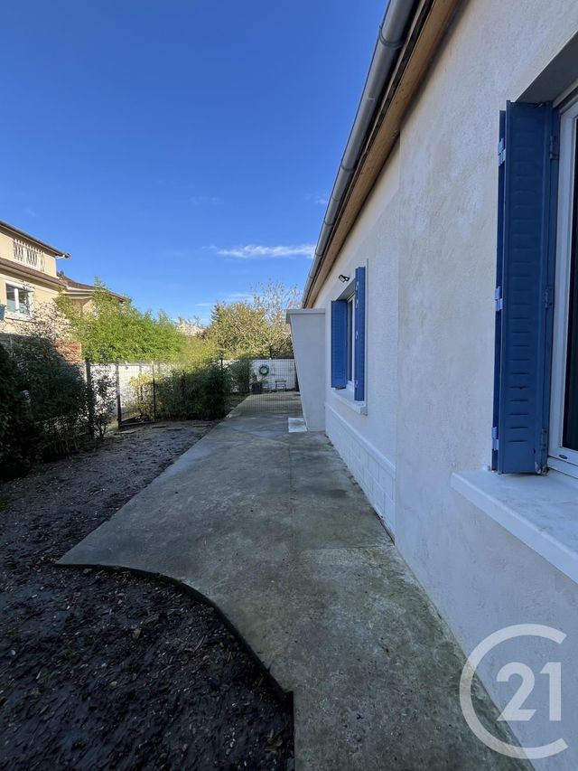 Appartement F2 à louer - 2 pièces - 45.0 m2 - CHENNEVIERES SUR MARNE - 94 - ILE-DE-FRANCE - Century 21 Marques Calmettes