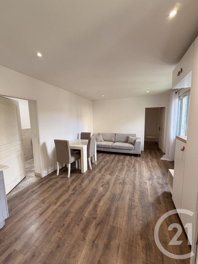 Appartement F2 à louer - 2 pièces - 46.0 m2 - CHENNEVIERES SUR MARNE - 94 - ILE-DE-FRANCE - Century 21 Marques Calmettes