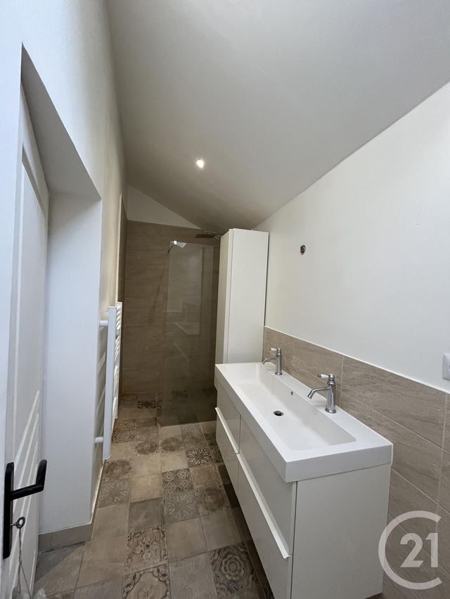 Appartement F2 à louer - 2 pièces - 45.0 m2 - CHENNEVIERES SUR MARNE - 94 - ILE-DE-FRANCE - Century 21 Marques Calmettes