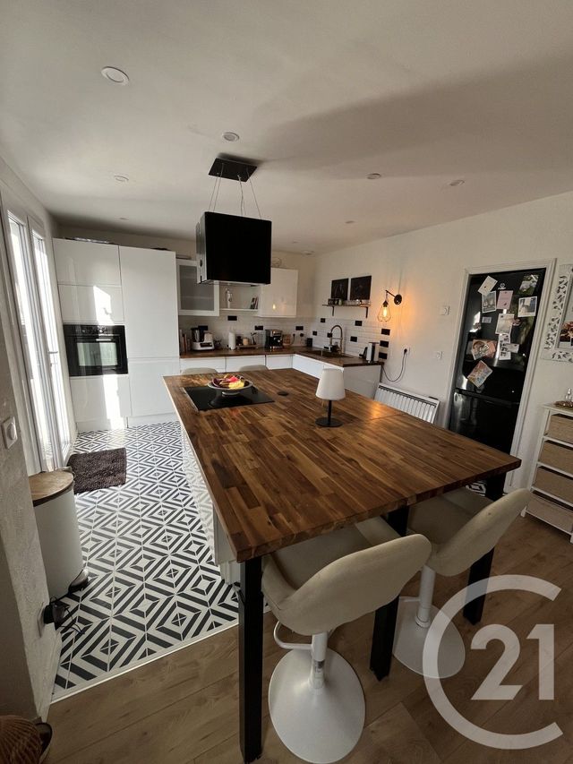 maison à vendre - 7 pièces - 165.63 m2 - OZOIR LA FERRIERE - 77 - ILE-DE-FRANCE - Century 21 Marques Calmettes