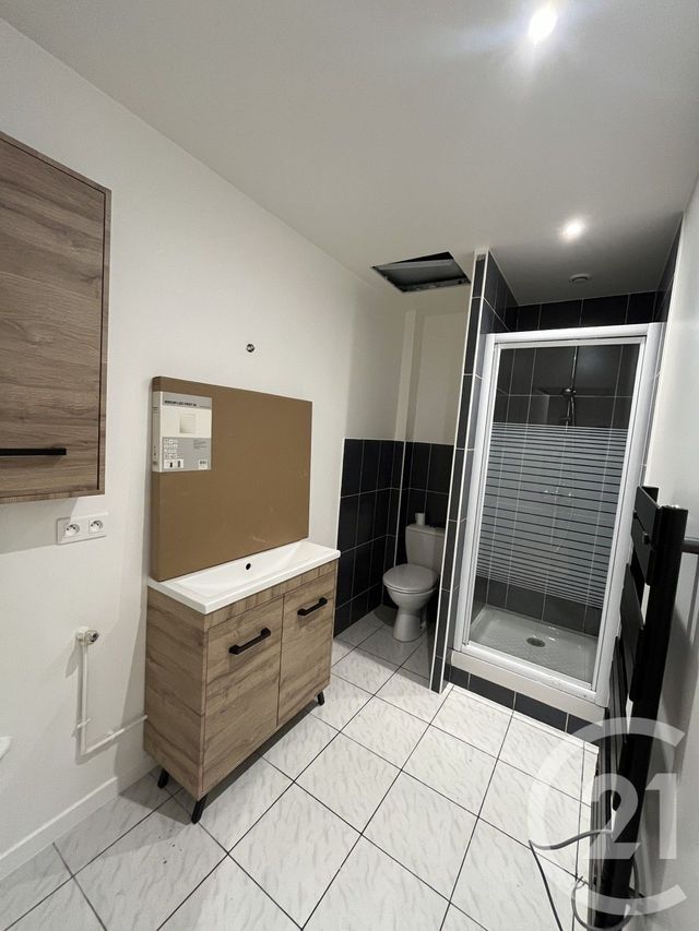 Appartement Studio à louer - 1 pièce - 37.0 m2 - ROISSY EN BRIE - 77 - ILE-DE-FRANCE - Century 21 Marques Calmettes