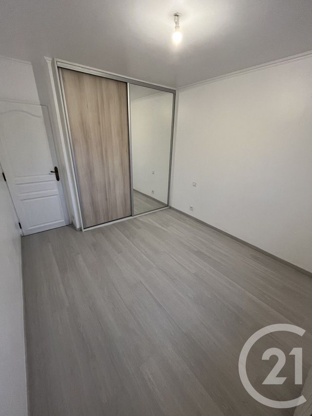 maison à vendre - 6 pièces - 156.0 m2 - OZOIR LA FERRIERE - 77 - ILE-DE-FRANCE - Century 21 Marques Calmettes