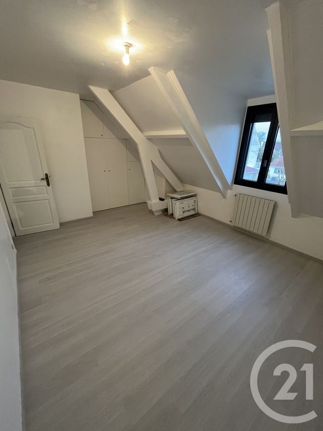maison à vendre - 6 pièces - 156.0 m2 - OZOIR LA FERRIERE - 77 - ILE-DE-FRANCE - Century 21 Marques Calmettes