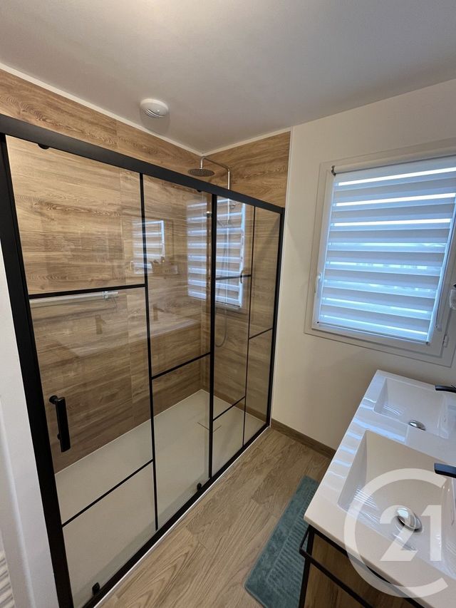 maison à louer - 6 pièces - 115.0 m2 - PONTAULT COMBAULT - 77 - ILE-DE-FRANCE - Century 21 Marques Calmettes