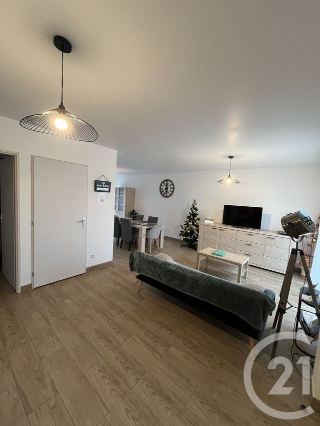 maison à louer - 6 pièces - 115.0 m2 - PONTAULT COMBAULT - 77 - ILE-DE-FRANCE - Century 21 Marques Calmettes