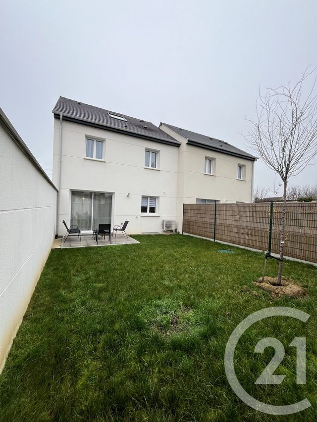 maison à louer - 6 pièces - 115.0 m2 - PONTAULT COMBAULT - 77 - ILE-DE-FRANCE - Century 21 Marques Calmettes