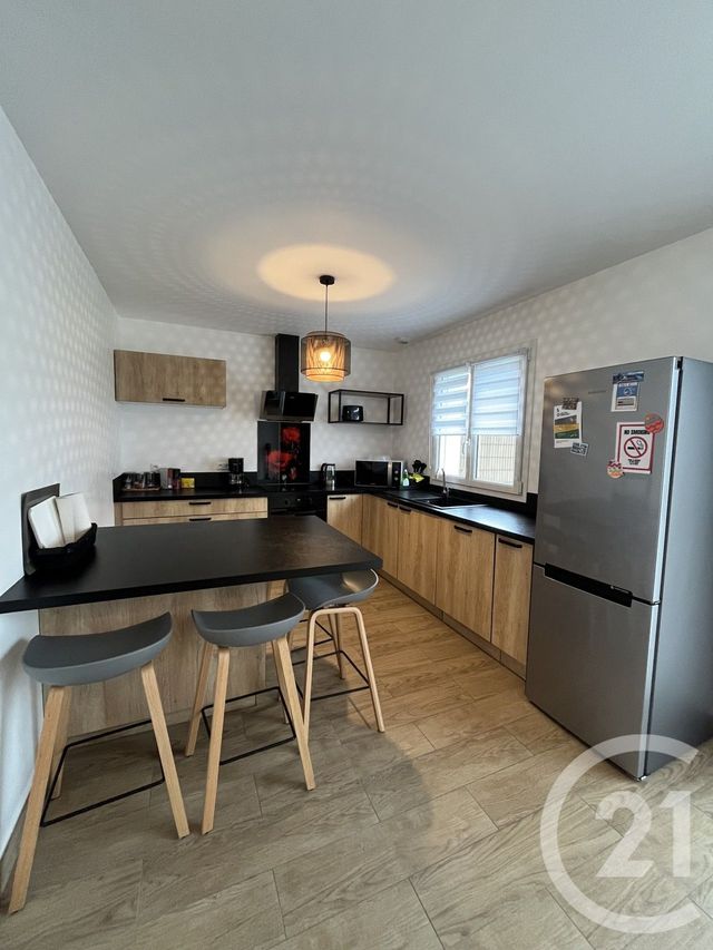 maison à louer - 6 pièces - 115.0 m2 - PONTAULT COMBAULT - 77 - ILE-DE-FRANCE - Century 21 Marques Calmettes