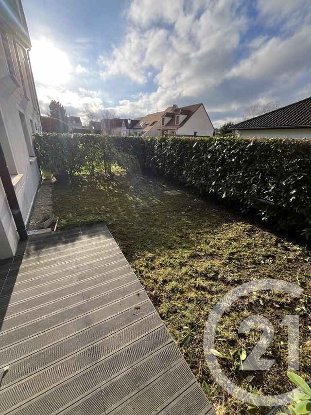 Appartement F2 à louer - 2 pièces - 41.0 m2 - OZOIR LA FERRIERE - 77 - ILE-DE-FRANCE - Century 21 Marques Calmettes