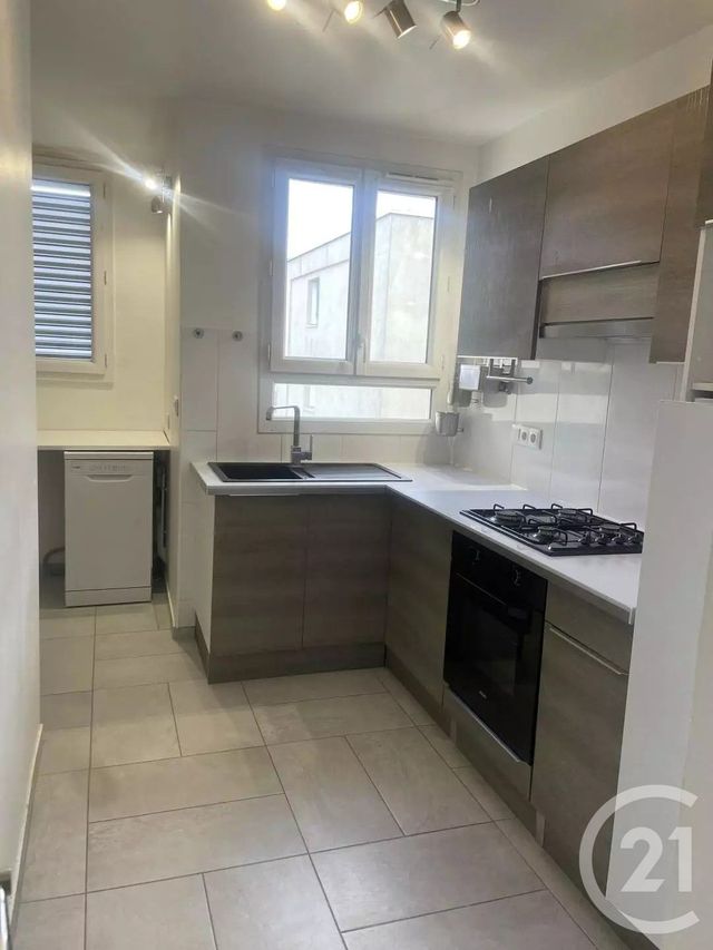 Appartement F3 à louer - 3 pièces - 57.0 m2 - BRY SUR MARNE - 94 - ILE-DE-FRANCE - Century 21 Marques Calmettes