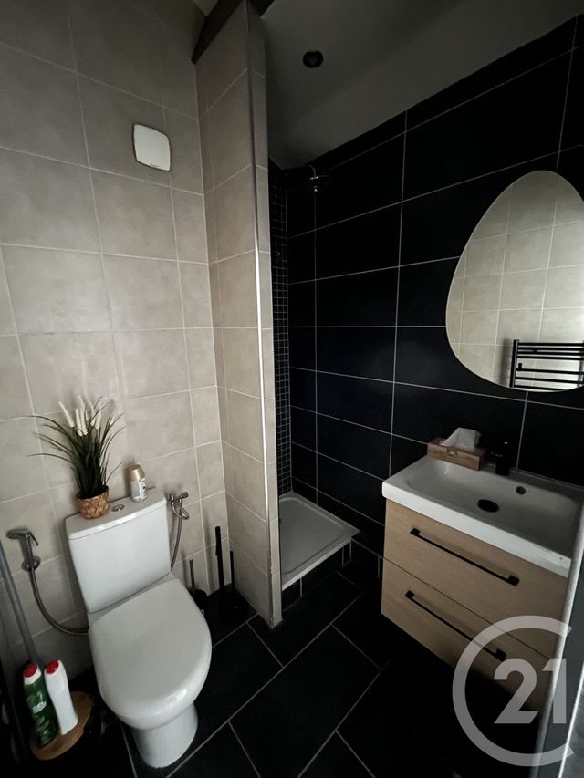 Appartement Studio à louer - 2 pièces - 35.0 m2 - PONTAULT COMBAULT - 77 - ILE-DE-FRANCE - Century 21 Marques Calmettes