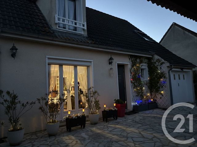 maison à vendre - 5 pièces - 92.8 m2 - OZOIR LA FERRIERE - 77 - ILE-DE-FRANCE - Century 21 Marques Calmettes