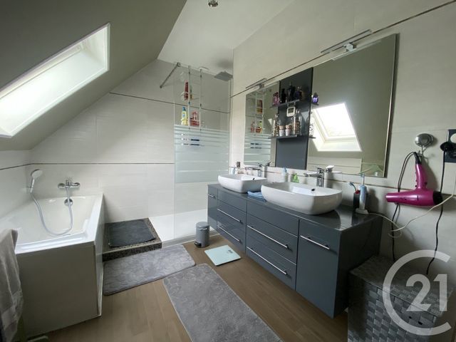 maison à vendre - 5 pièces - 92.8 m2 - OZOIR LA FERRIERE - 77 - ILE-DE-FRANCE - Century 21 Marques Calmettes