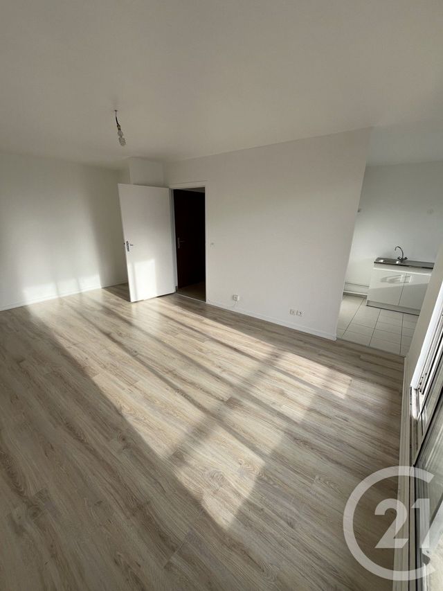 Appartement F2 à louer - 2 pièces - 46.0 m2 - CHAMPIGNY SUR MARNE - 94 - ILE-DE-FRANCE - Century 21 Marques Calmettes