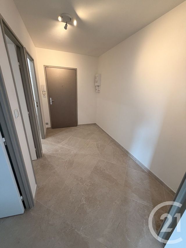 Appartement F3 à louer - 3 pièces - 69.0 m2 - NOISY LE GRAND - 93 - ILE-DE-FRANCE - Century 21 Marques Calmettes