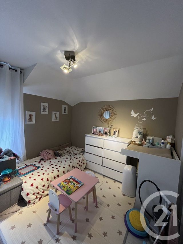 Appartement F3 à vendre - 3 pièces - 58.59 m2 - CHEVRY COSSIGNY - 77 - ILE-DE-FRANCE - Century 21 Marques Calmettes