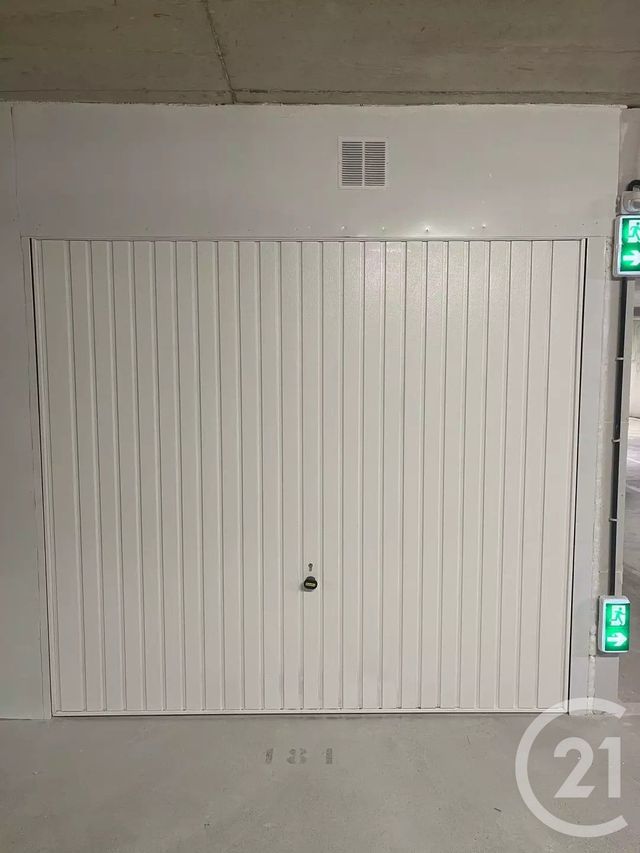 Parking à vendre CHEVRY COSSIGNY