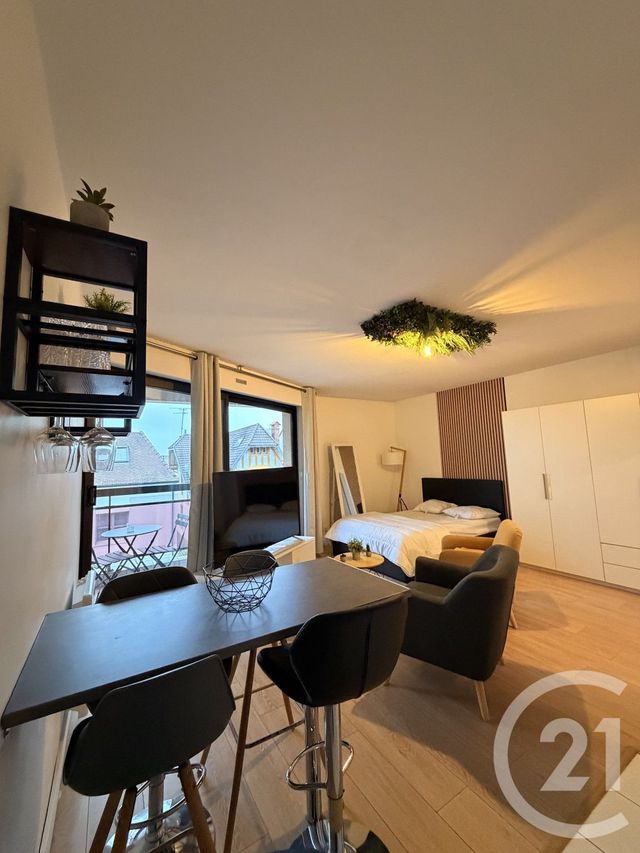 Appartement Studio à louer - 1 pièce - 38.0 m2 - ROISSY EN BRIE - 77 - ILE-DE-FRANCE - Century 21 Marques Calmettes