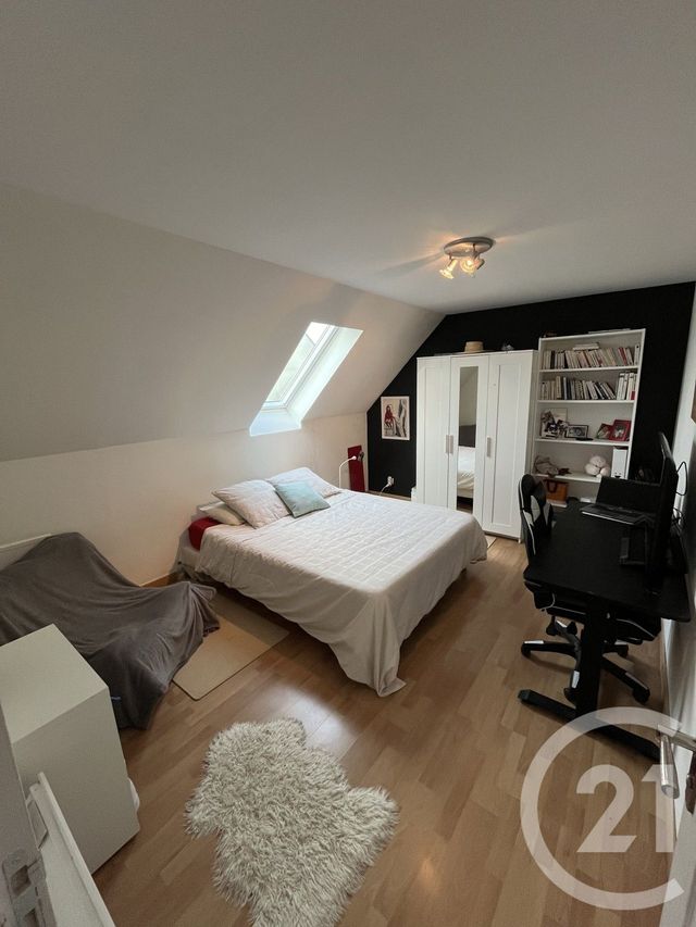 maison à louer - 7 pièces - 165.63 m2 - OZOIR LA FERRIERE - 77 - ILE-DE-FRANCE - Century 21 Marques Calmettes