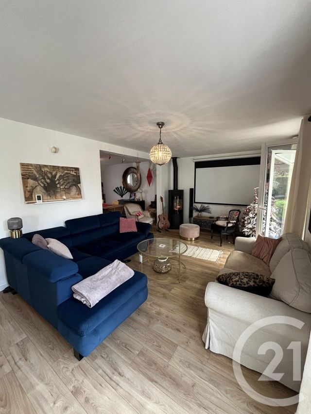 maison à louer - 7 pièces - 165.63 m2 - OZOIR LA FERRIERE - 77 - ILE-DE-FRANCE - Century 21 Marques Calmettes