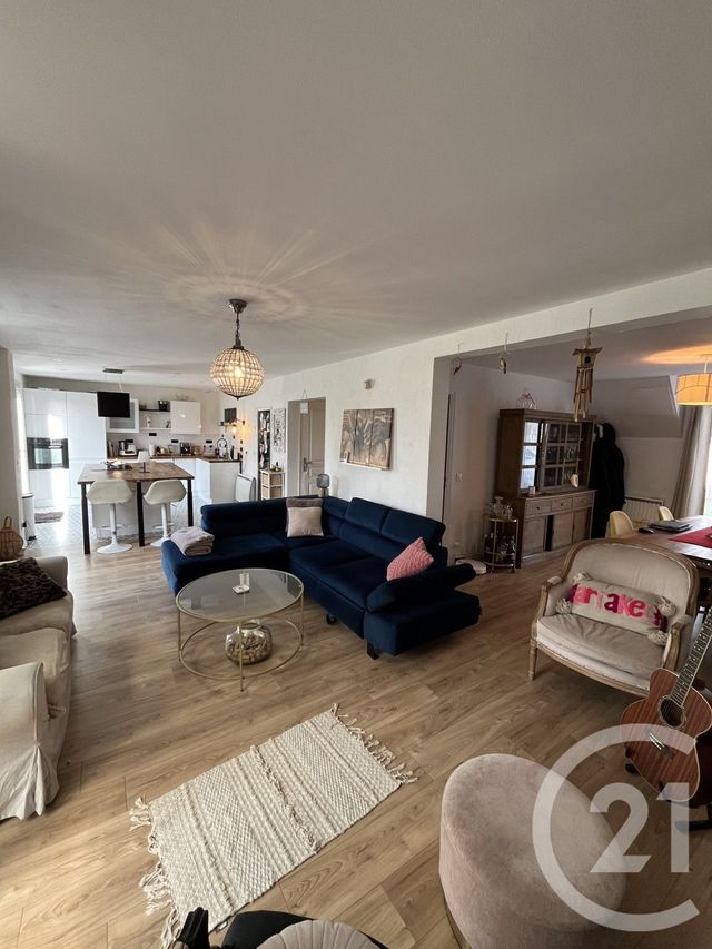 maison à louer - 7 pièces - 165.63 m2 - OZOIR LA FERRIERE - 77 - ILE-DE-FRANCE - Century 21 Marques Calmettes