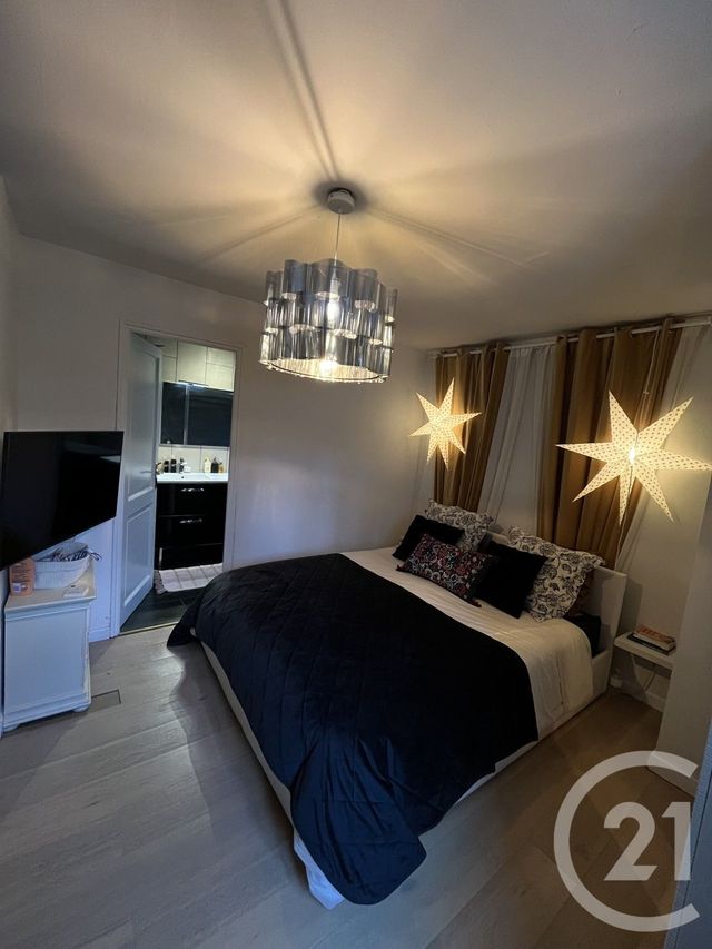 maison à louer - 7 pièces - 165.63 m2 - OZOIR LA FERRIERE - 77 - ILE-DE-FRANCE - Century 21 Marques Calmettes