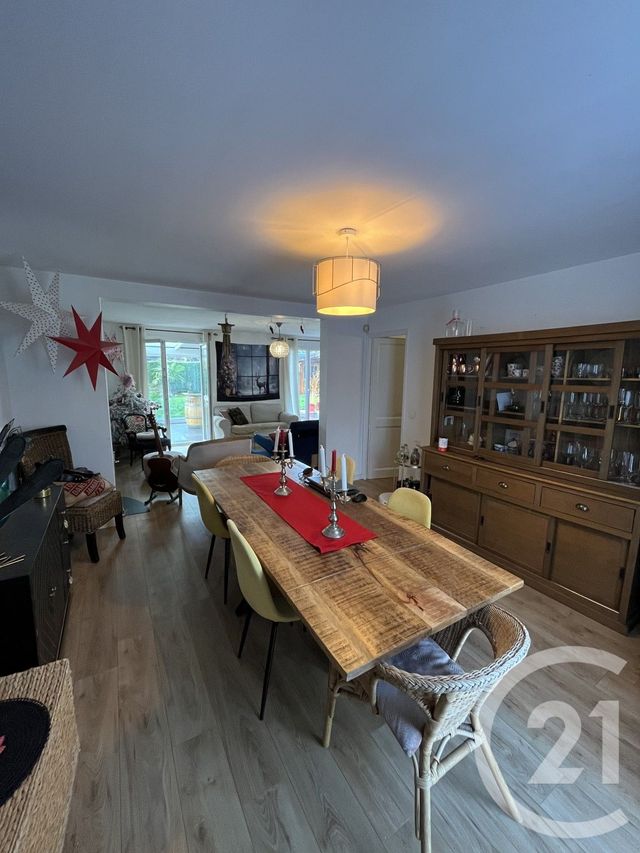 maison à louer - 7 pièces - 165.63 m2 - OZOIR LA FERRIERE - 77 - ILE-DE-FRANCE - Century 21 Marques Calmettes