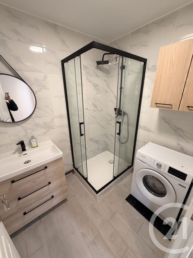 Appartement F4 à louer - 4 pièces - 75.0 m2 - CHAMPS SUR MARNE - 77 - ILE-DE-FRANCE - Century 21 Marques Calmettes