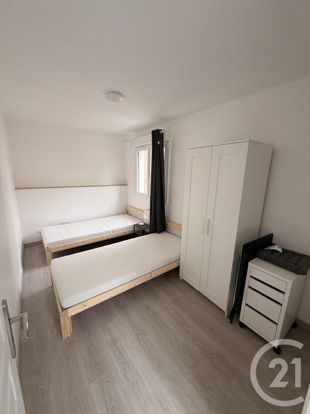 Appartement F4 à louer - 4 pièces - 75.0 m2 - CHAMPS SUR MARNE - 77 - ILE-DE-FRANCE - Century 21 Marques Calmettes