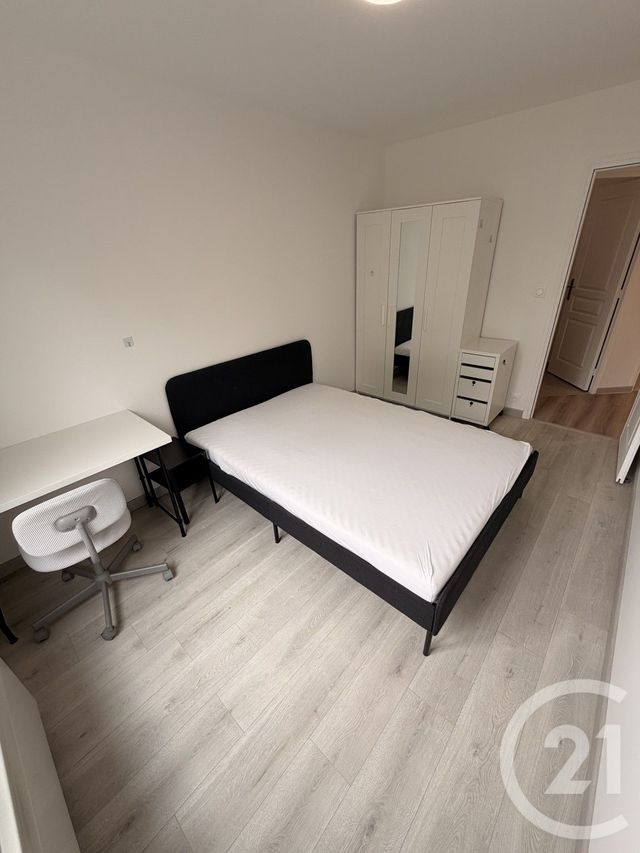 Appartement F4 à louer - 4 pièces - 75.0 m2 - CHAMPS SUR MARNE - 77 - ILE-DE-FRANCE - Century 21 Marques Calmettes