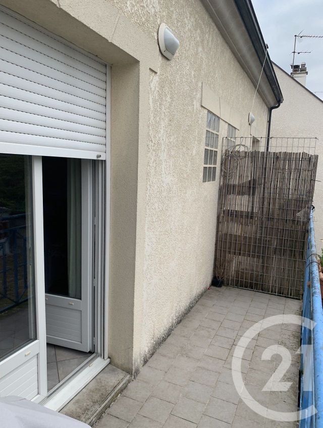 Appartement F3 à louer - 3 pièces - 55.0 m2 - OZOIR LA FERRIERE - 77 - ILE-DE-FRANCE - Century 21 Marques Calmettes