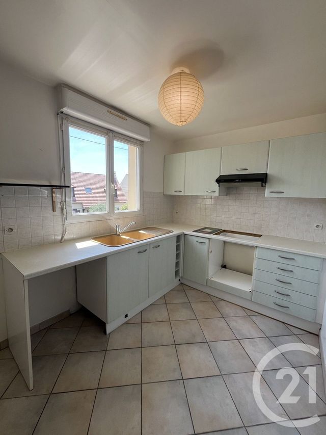 Appartement F3 à louer - 3 pièces - 55.0 m2 - OZOIR LA FERRIERE - 77 - ILE-DE-FRANCE - Century 21 Marques Calmettes