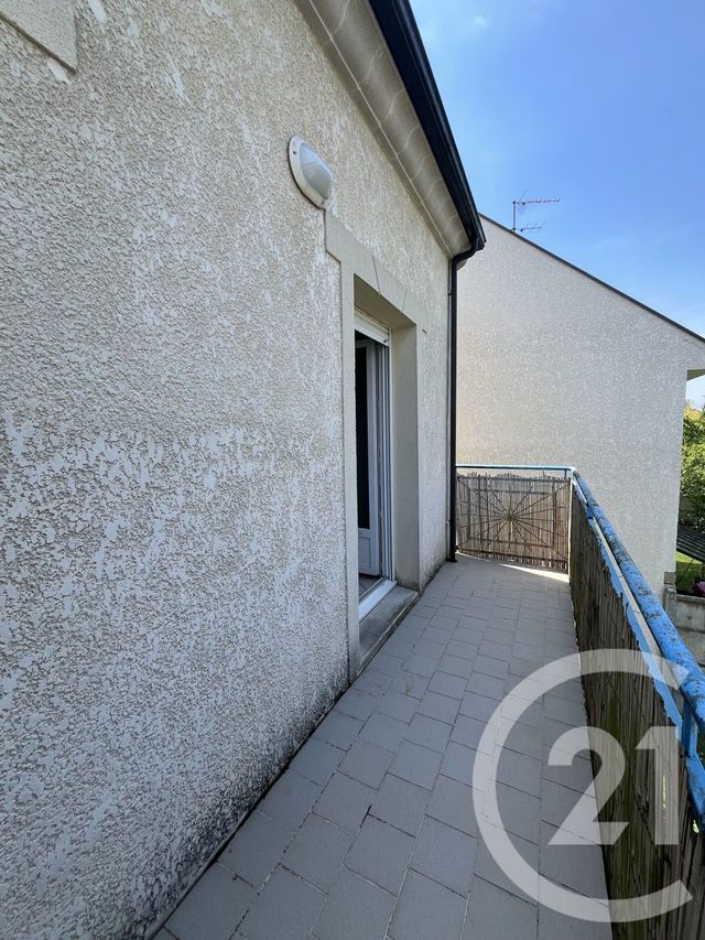 Appartement F3 à louer - 3 pièces - 55.0 m2 - OZOIR LA FERRIERE - 77 - ILE-DE-FRANCE - Century 21 Marques Calmettes