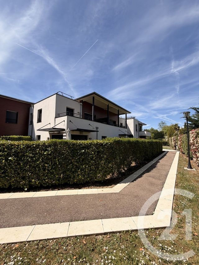 Appartement F2 à vendre - 2 pièces - 52.0 m2 - SANTENY - 94 - ILE-DE-FRANCE - Century 21 Marques Calmettes
