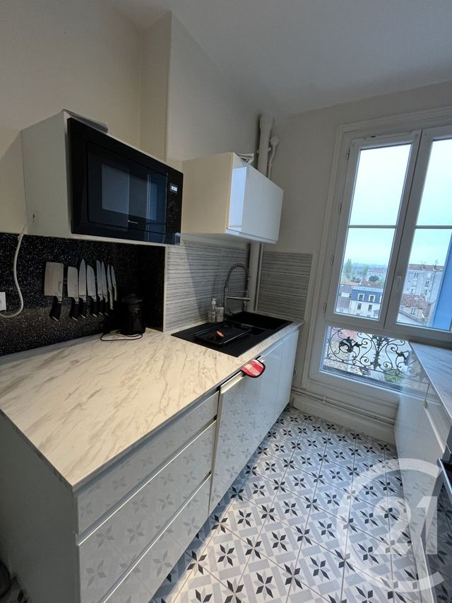 Appartement F2 à louer - 2 pièces - 42.0 m2 - CHOISY LE ROI - 94 - ILE-DE-FRANCE - Century 21 Marques Calmettes